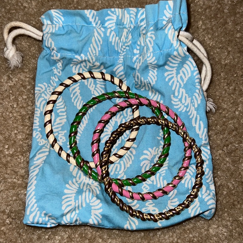 🩷💛💜Lilly Pulitzer EUC 4p bangle set. With pouch. BONUS 2 JCREW Bangles inc!